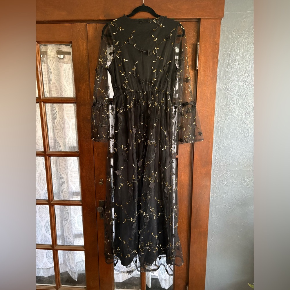Disturbia Chrysanthi Applique Maxi Dress with Black Gold Floral Accents US 6 - Picture 8 of 11